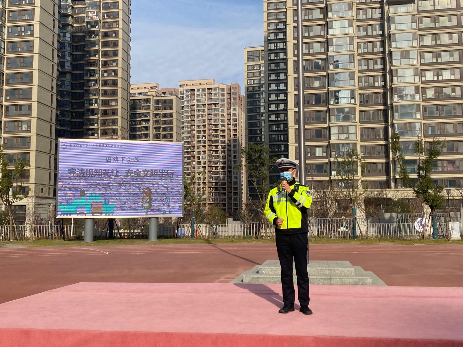 微信图片_202112201003342.jpg
