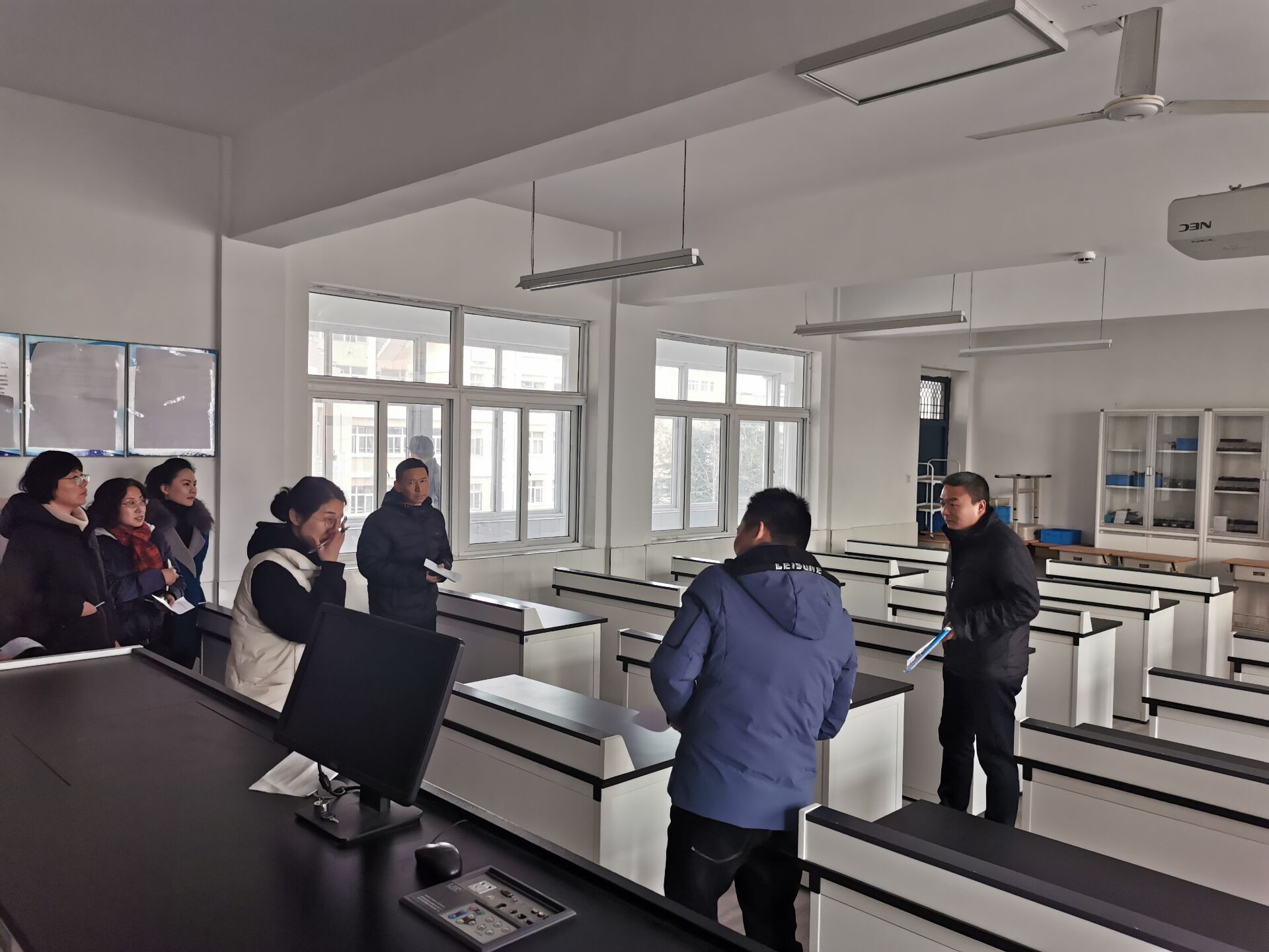 【实初总务】明确职责，规范管理，更好发挥功能室作用 ——实初南炼对各功能室进行检查