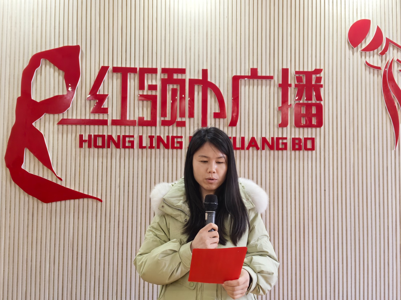 演讲人.jpg