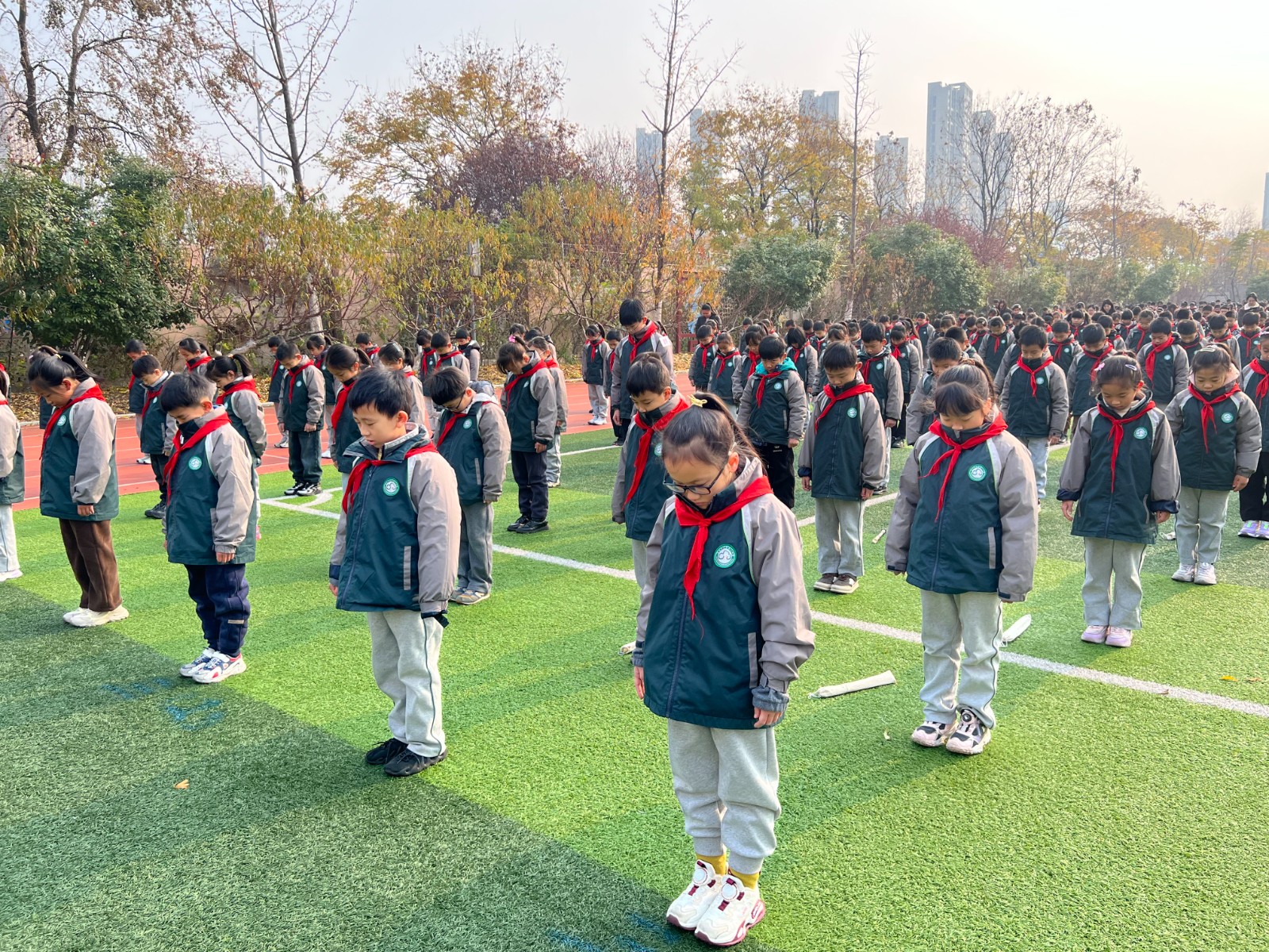 【花港一小】铭记血火记忆 争做有志少年 ——花港一小第11个国家公祭日系列活动