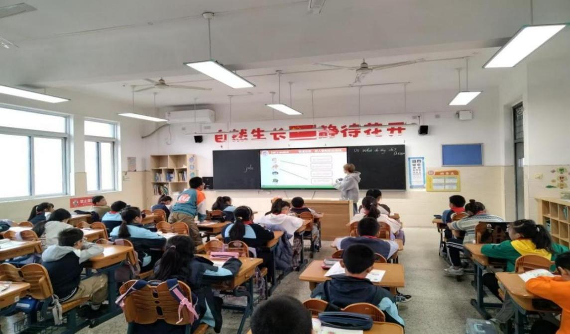 基于核心素养导向下英语绘本与主教材的融合_html_m2c32fae6.jpg
