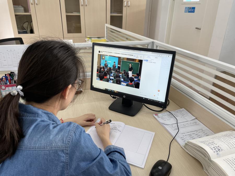 【正学丁三】任务驱动，“语”你同行——我校四语组全体教师线上教研观摩侧记_html_m149cb240.jpg