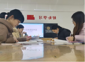 2025.3.4+徐惠+【正学丁三·教学】以研促识新课标，以备促行新课堂——丁家庄第三小学综合组备课活动748.png