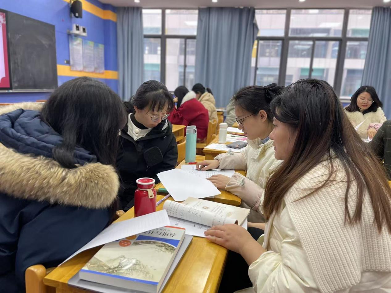 【正学丁三·教学】“备课聚合力,起航新学期”——南京市丁家庄第三小学语文组第一次集体备课活动记录(1)_html_m839d894.jpg