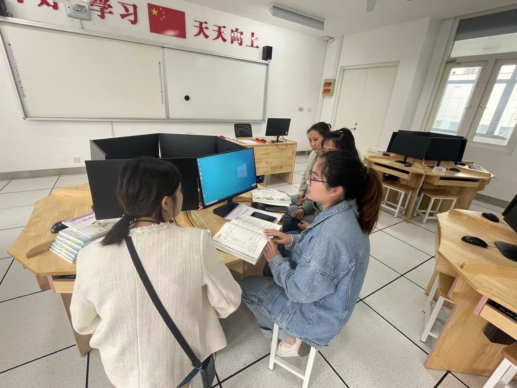 【正学丁三·教学】“聚”集体智慧 “备”精彩课堂——南京市丁家庄第三小学语文组集体备课活动侧记_html_m22c7a25e.jpg