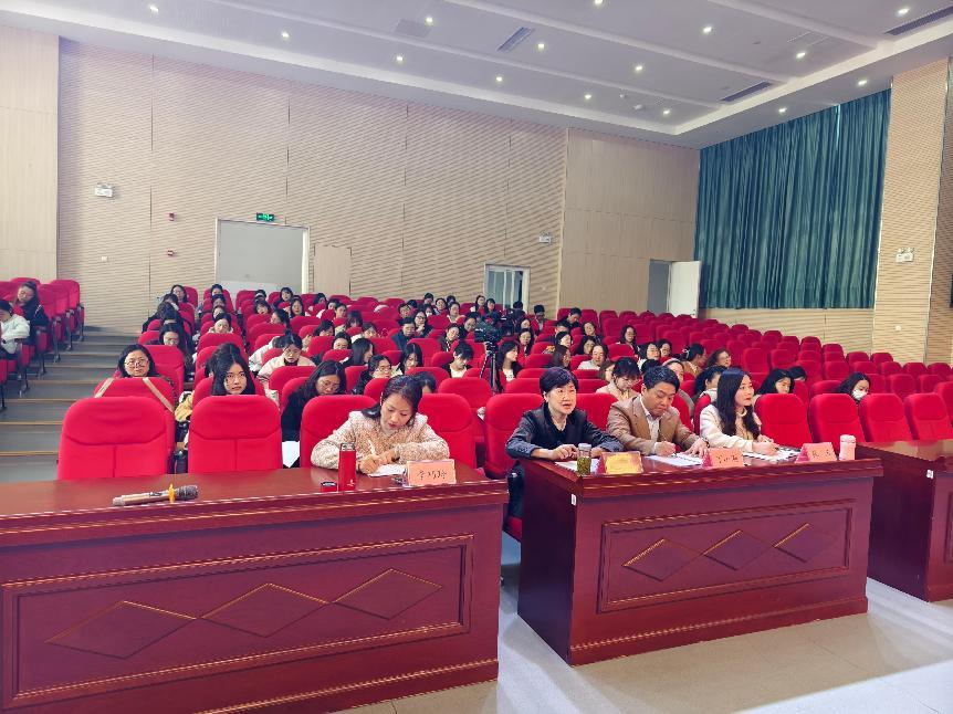 【正学丁三·教学】“本·真英语”教学主张实践——暨李巧玲名师工作室送教活动报道(1)_html_m66c2f214.jpg