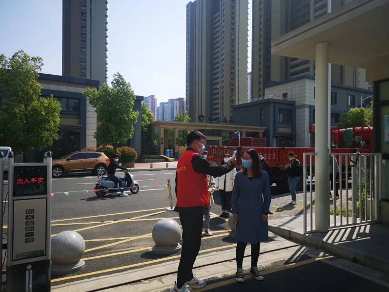 【正学丁三】筑牢防线，全力以“复”——丁家庄第三小学返校复学疫情防控演练侧记_html_72bc148f.jpg