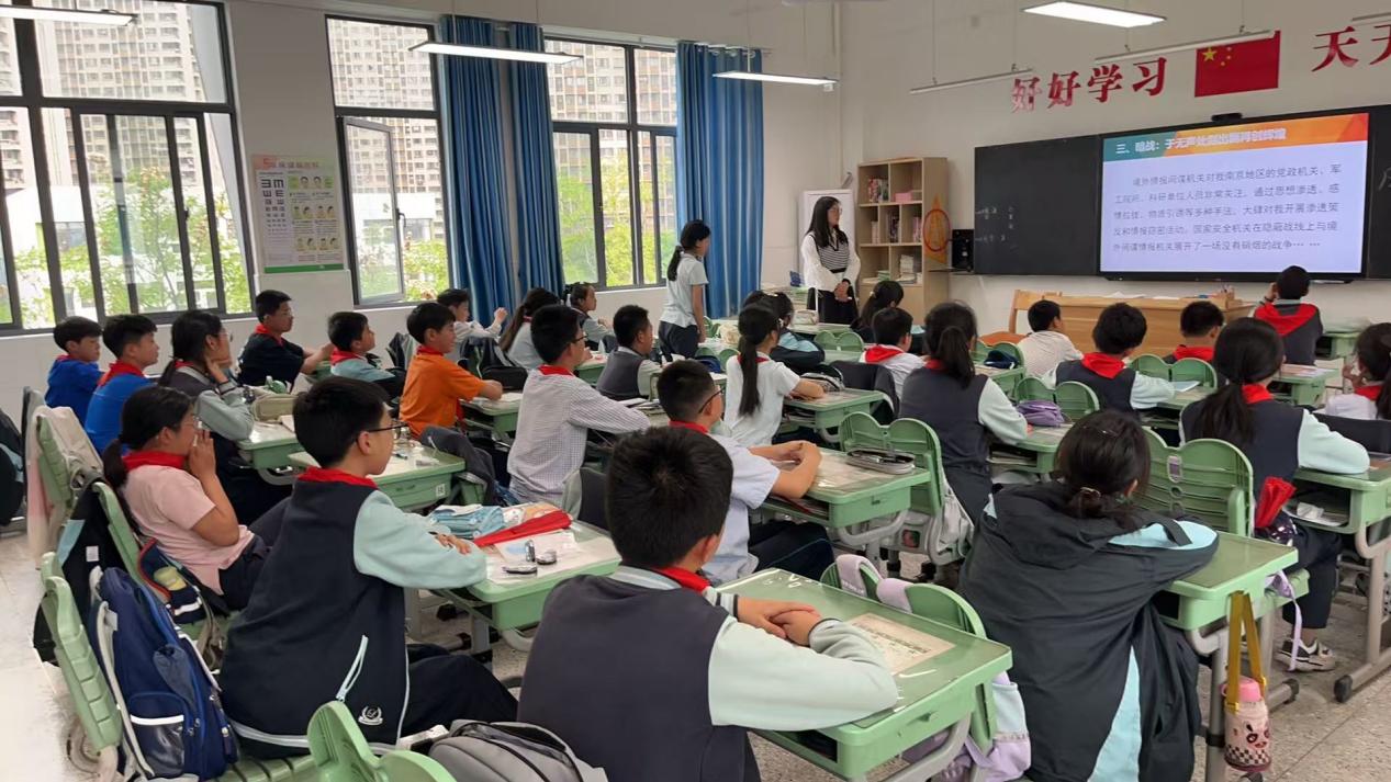 4.11班会课报道_html_336de892.jpg