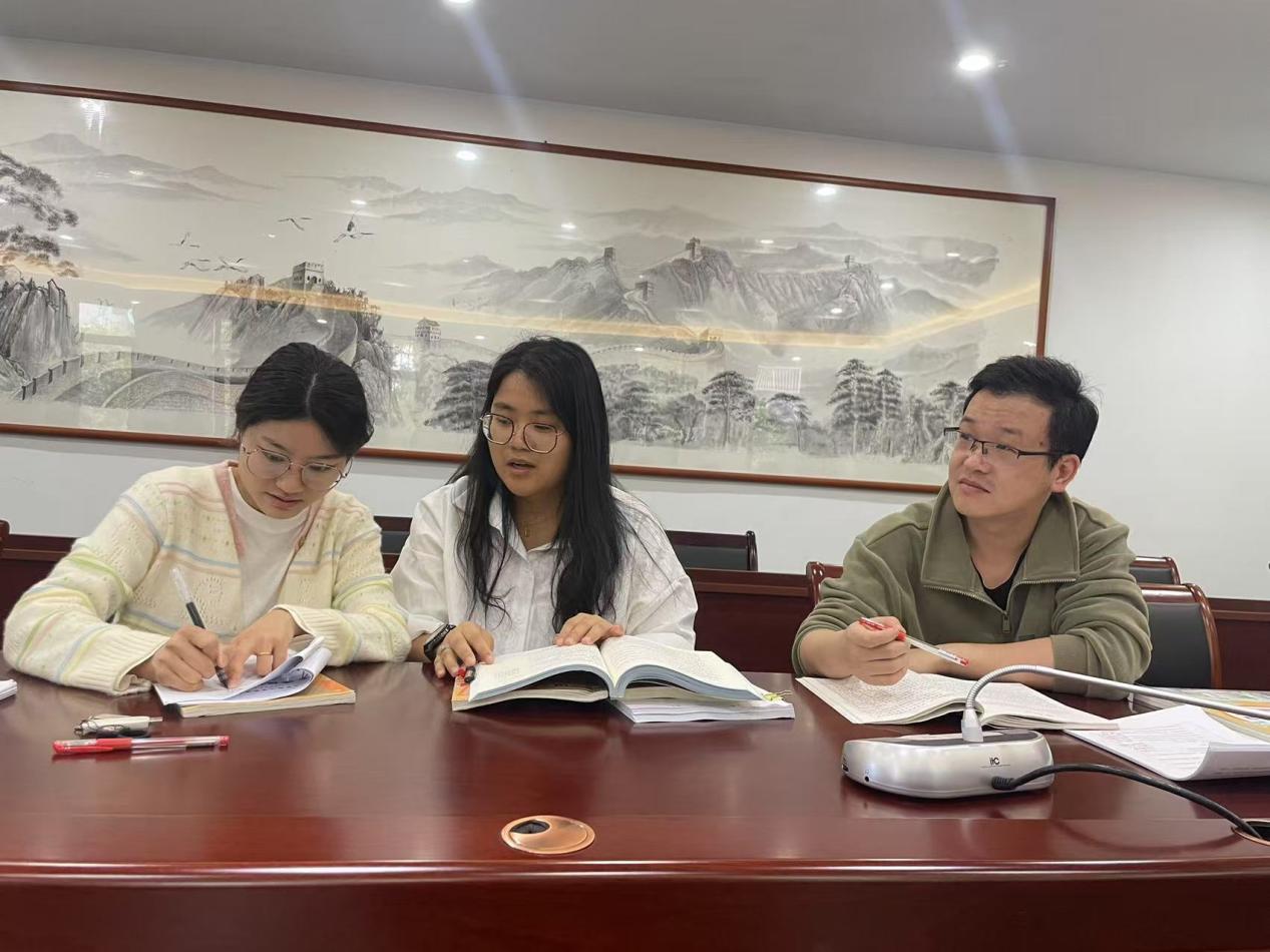 【正学丁三·教学】“深耕细作夯基础,精雕细琢促提升”——南京市丁家庄第三小学语文组第七次集体备课活动记录_html_1d5bd2ef.jpg