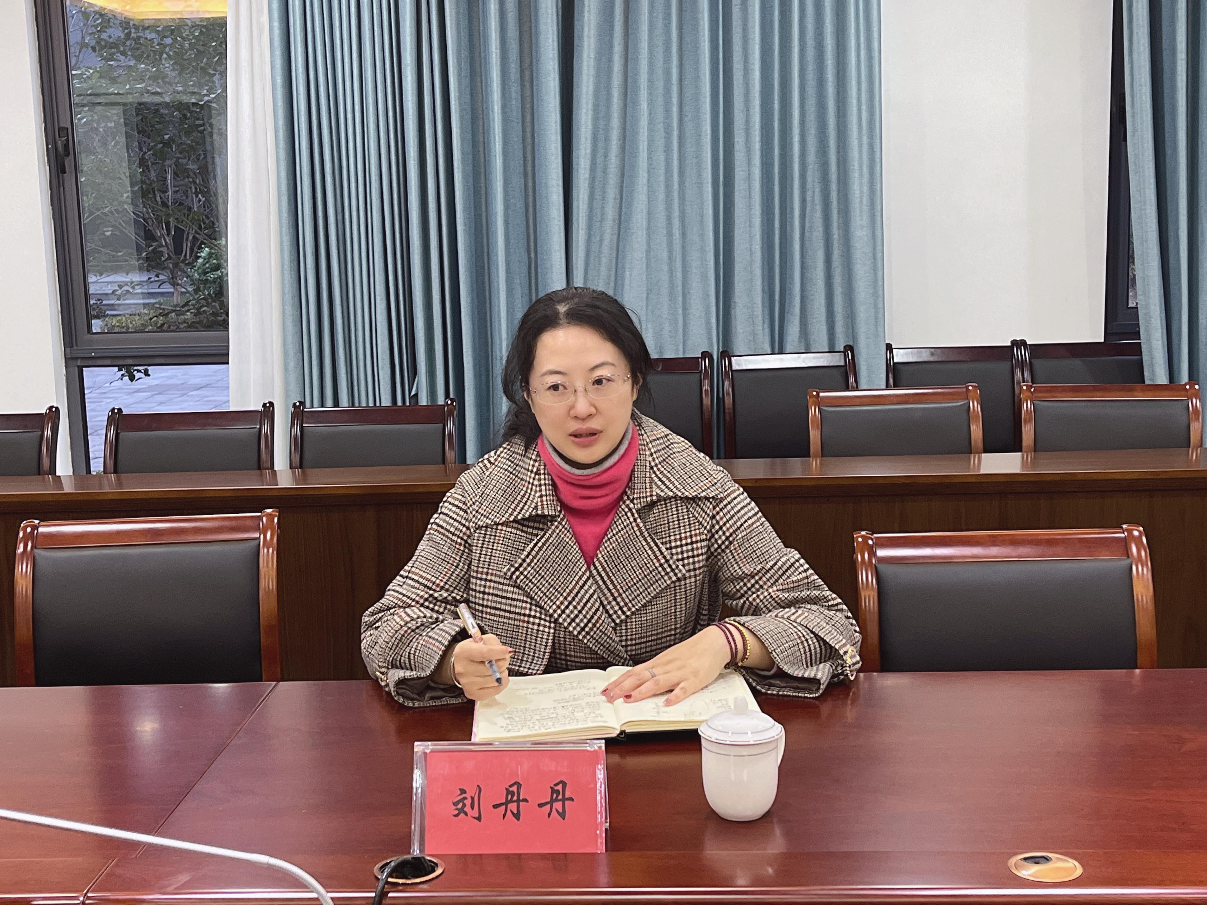 12.9市个人开题_html_66e485c7.jpg