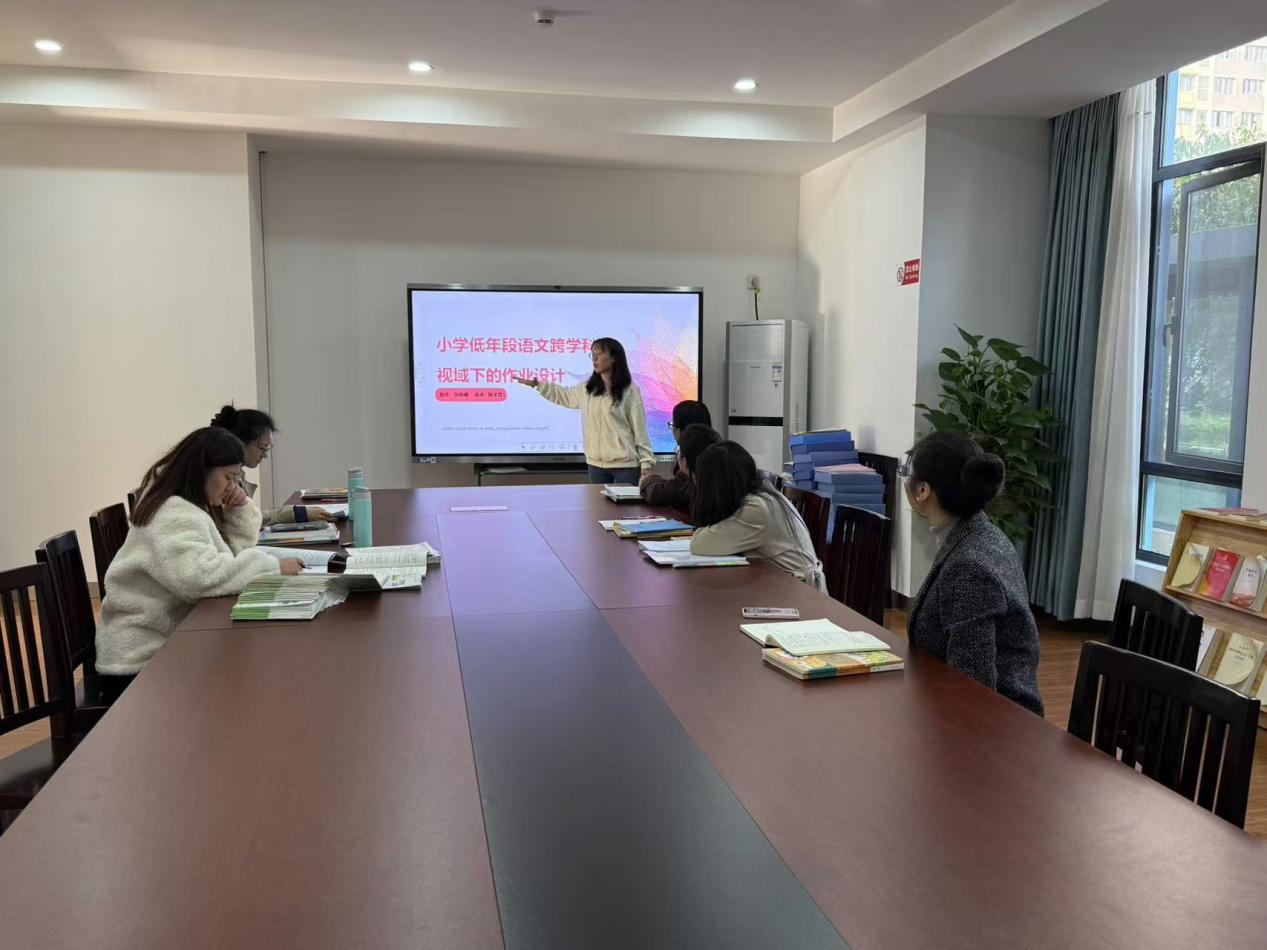 【正学丁三·教学】汇聚智慧，携手并进——南京市丁家庄第三小学语文集体备课_html_7cfef762.jpg