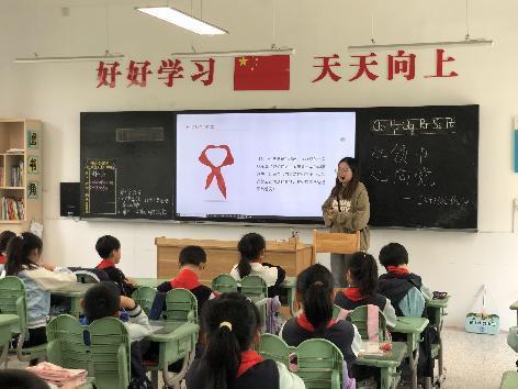 建队日活动报道_html_m9e794c.jpg