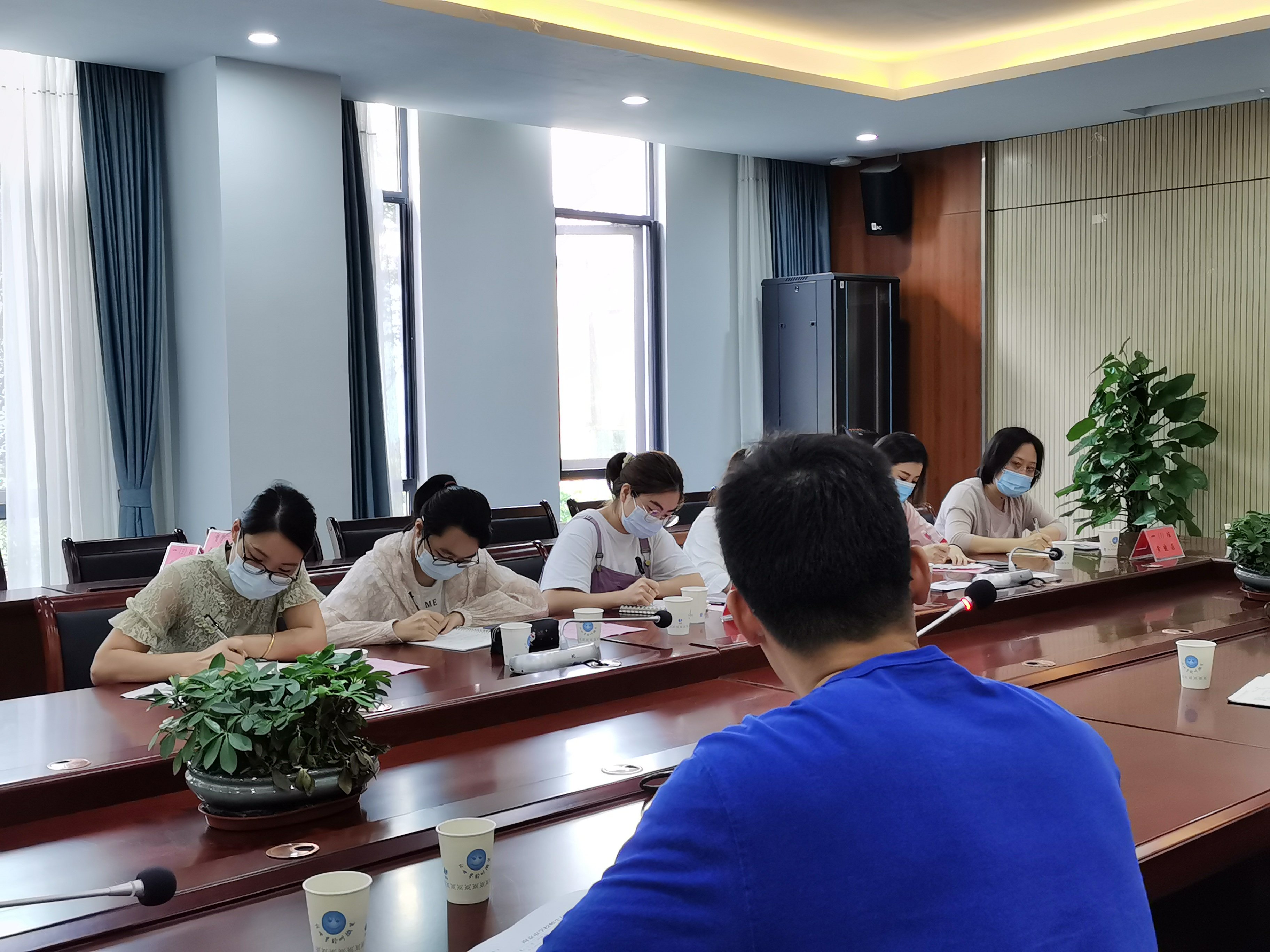 8.26班主任培训会议报道_html_2c18f2c0.jpg