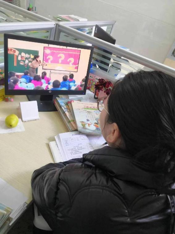 【正学丁三·教学】课标解读，课堂共研——丁家庄第三小学语文网络教研活动侧记_html_m5445aa16.jpg