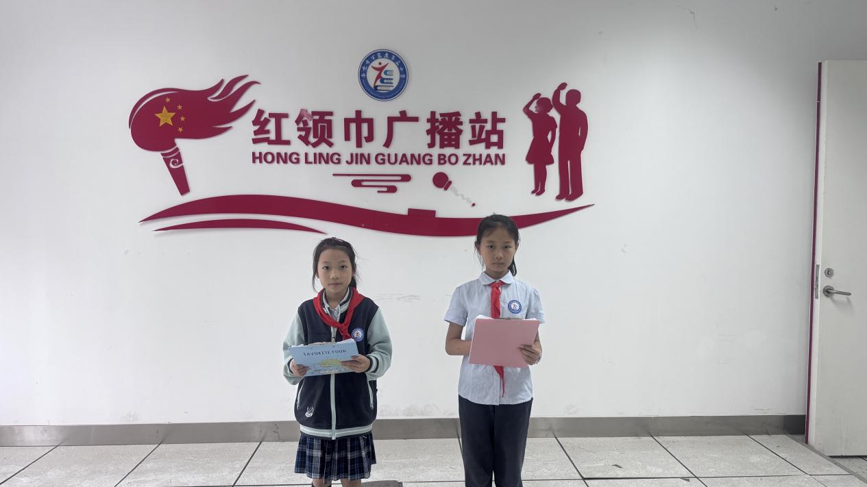 【正学丁三·德育】盛世欢歌迎国庆，同心共筑新时代——南京市丁家庄第三小学第五周升旗仪式侧记_html_18c79fba.jpg