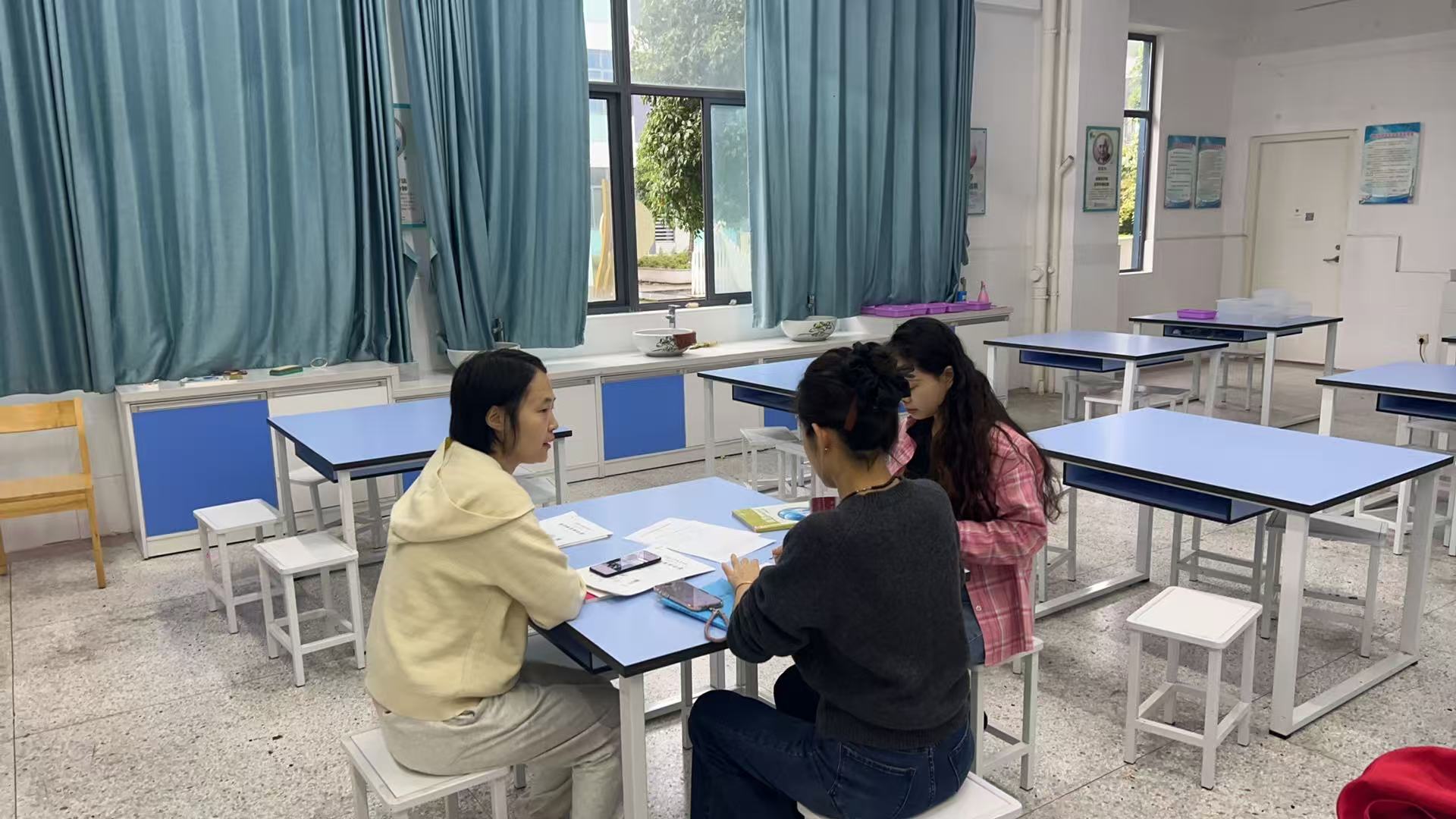 【正学丁三·教学】共研课堂,精研课标——南京市丁家庄第三小学综合组集体备课活动_html_m271978d6.jpg