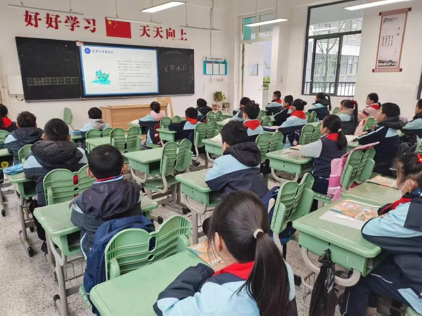 节水活动报道111_html_12a8c540.jpg