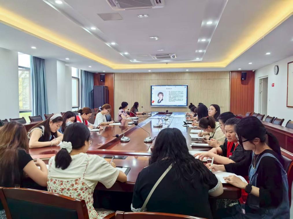 【正学丁三·教科研】聚焦沟通要点 传递育人智慧——丁家庄第三小学“臻研讲堂”第二期第1讲开讲啦！(1)_html_m5183342c.jpg