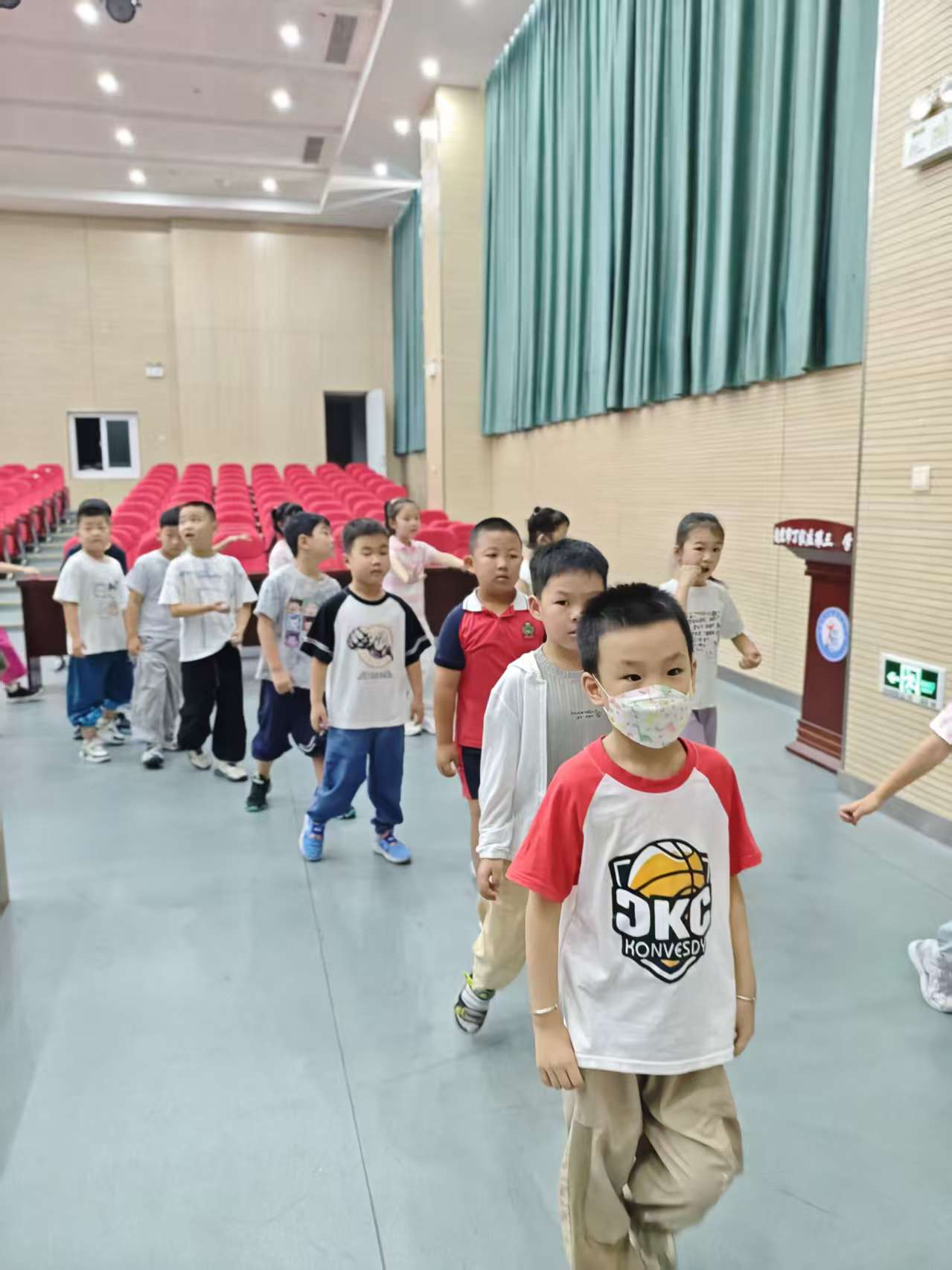 满媛 一年级新生培训报道_html_m2b7e3a34.jpg