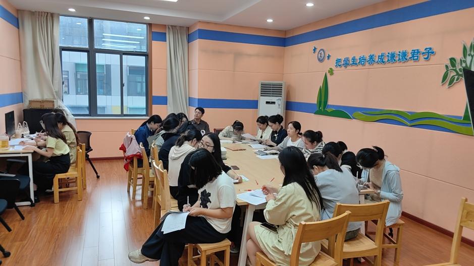 副本【正学丁三】教研促成长 谱写新篇章——丁家庄第三小学语文组校本研修活动侧记_html_m332ea0a9.jpg