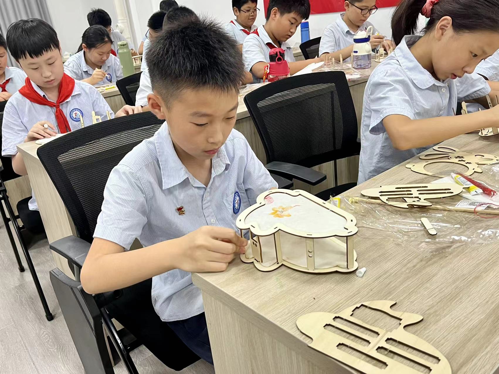 【正学丁三·德育】阅读之光点亮灯笼，共筑传统文化梦_html_1d5b5a94.jpg