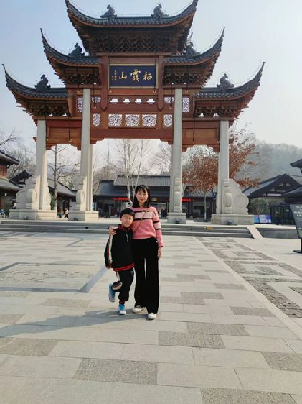 正学丁三 德育 情暖五月 感恩有您(1)_html_m77321635.png