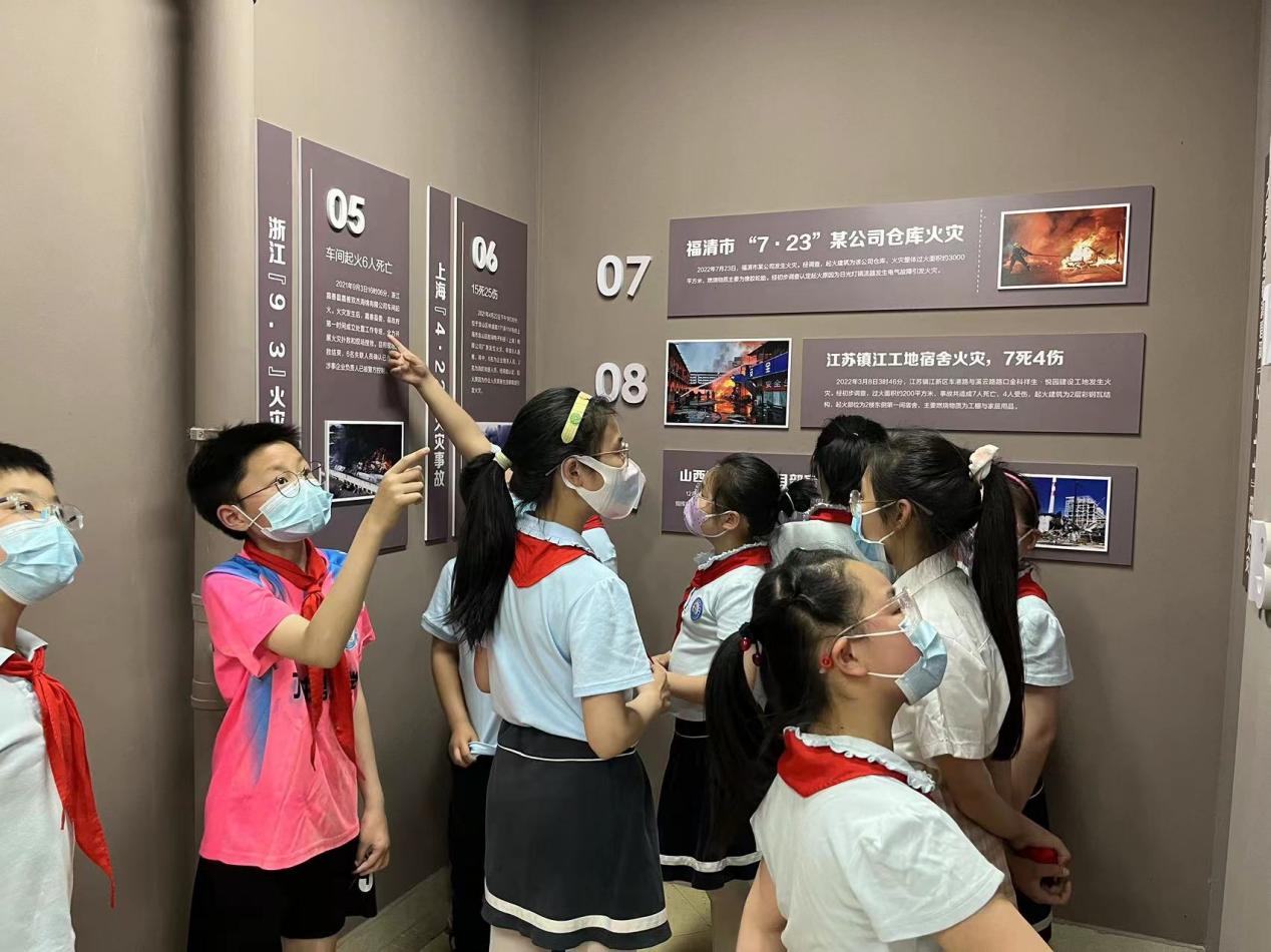 消防活动报道_html_17d78094.jpg