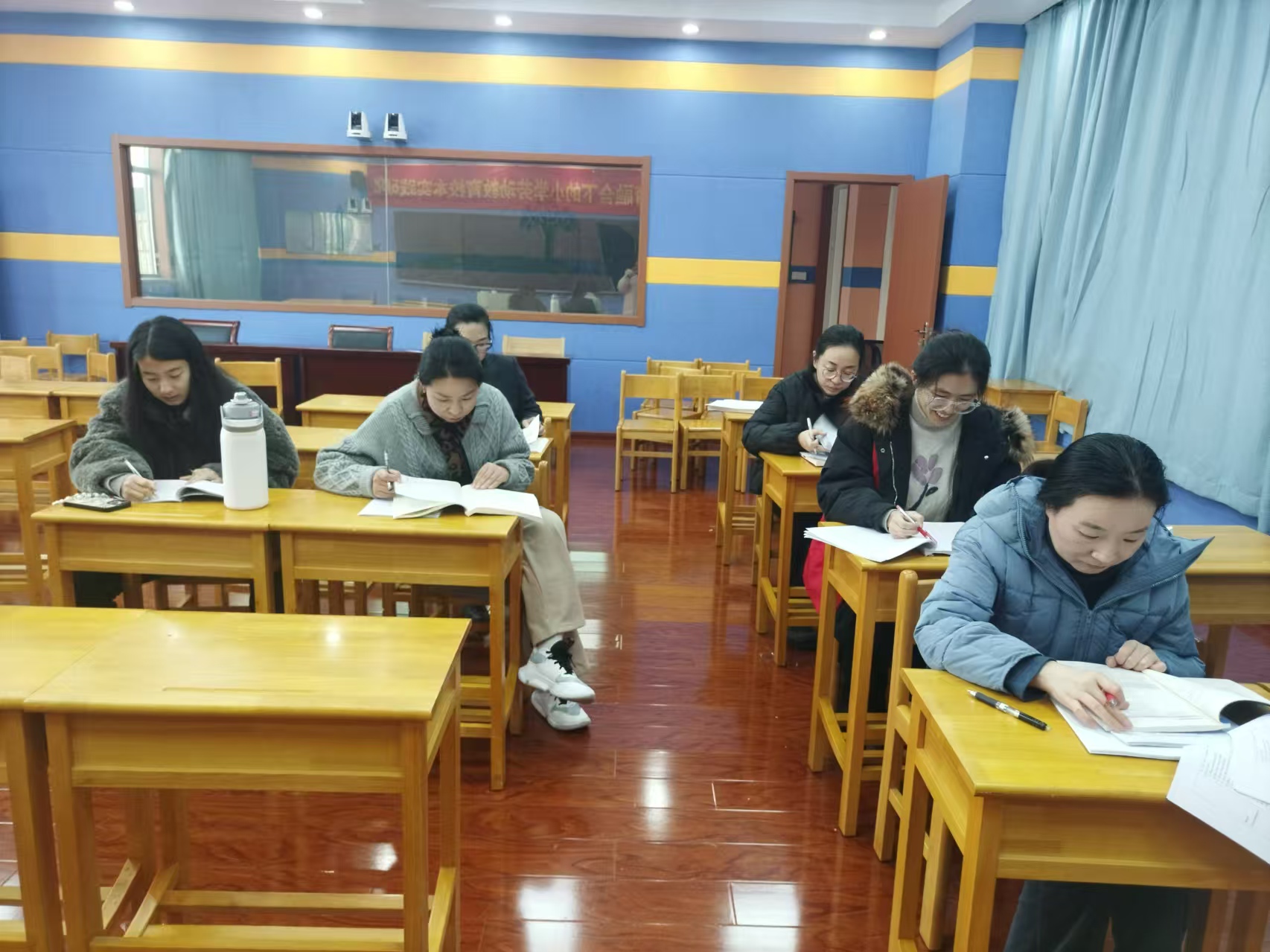 【正学丁三•教学】凝心聚力有“备”而来，蓄力前行促进成长——英语组集体备课活动报道_html_79d3589.jpg