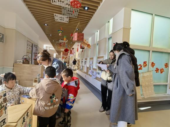 250102同题异构展风采互学共研促成长_html_m43f45337.jpg