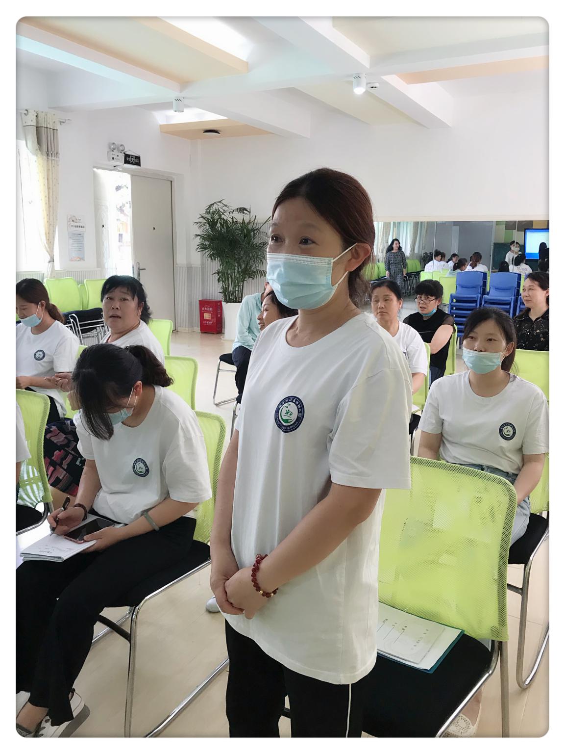 【生命迈幼·安全第一】关爱生命，“救”要知道_html_26519e49.jpg