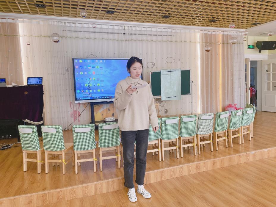 语言教研组活动报道(2)_html_6d03caf8.jpg