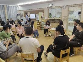 2014.9.13王慧【生命迈幼·臂膀相护】共赴秋约，悦见成长 记迈幼瑜憬湾分中班组家长会活动_html_22ec0f89.jpg