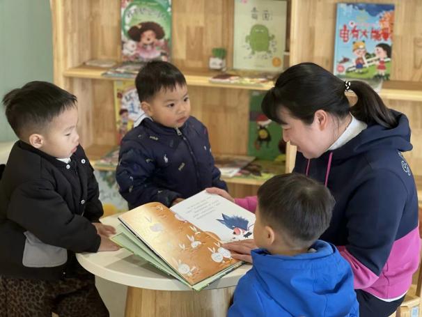 定稿【生命迈幼·校园新闻】春日花漾，爱满心间——迈幼嘉誉山分园“三八妇女节”主题活动_html_m256b40b5.jpg
