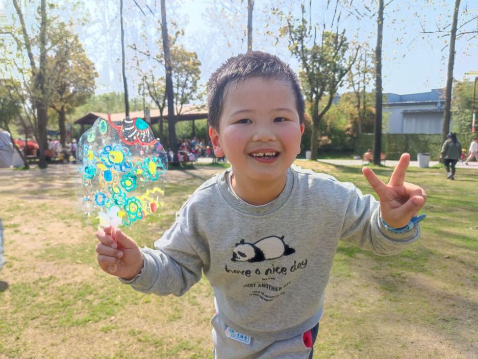定稿：春游新闻稿(1)_html_6a7a9b25.jpg