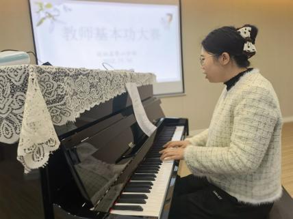 以赛促教，“技”展风采——迈幼嘉誉山分园教师技能技巧大赛_html_m24ca1b60.jpg