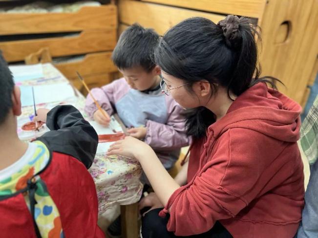 【生命迈幼·校园新闻】“心”相遇“爱”相伴——迈幼一园中班家长开放日活动_html_6f254c54.jpg