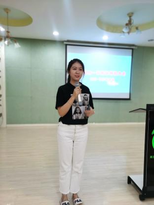 2020.8.28迈幼一分园学期初教职工大会_html_m65c580e3.jpg