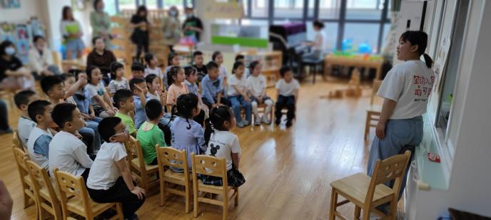 中班组家长开放日新闻稿 孙语潇_html_7b501501.jpg