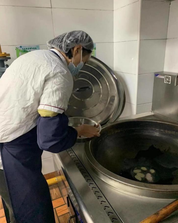 我的拿手菜比赛报道21.12.3_html_b70cbe2.jpg