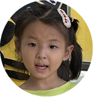 “咻”！滑滑梯 报道_html_2fe0c3c8.png