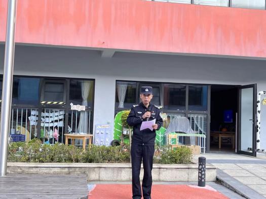 【生命迈幼&middot;安全第一】消防“零”距离，安全记心中.新闻稿修改  (1)_html_m2ac7432e.jpg