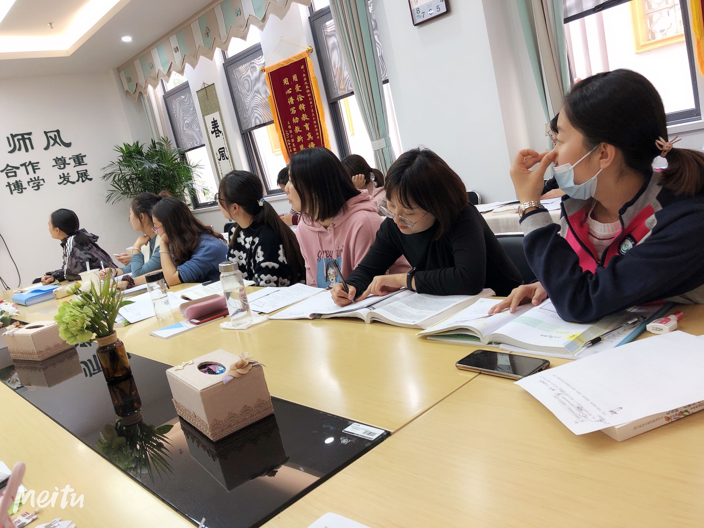 爱心育幼人  初心铸师德——迈幼三园警示教育（二）已改2_html_m3f4e1410.jpg