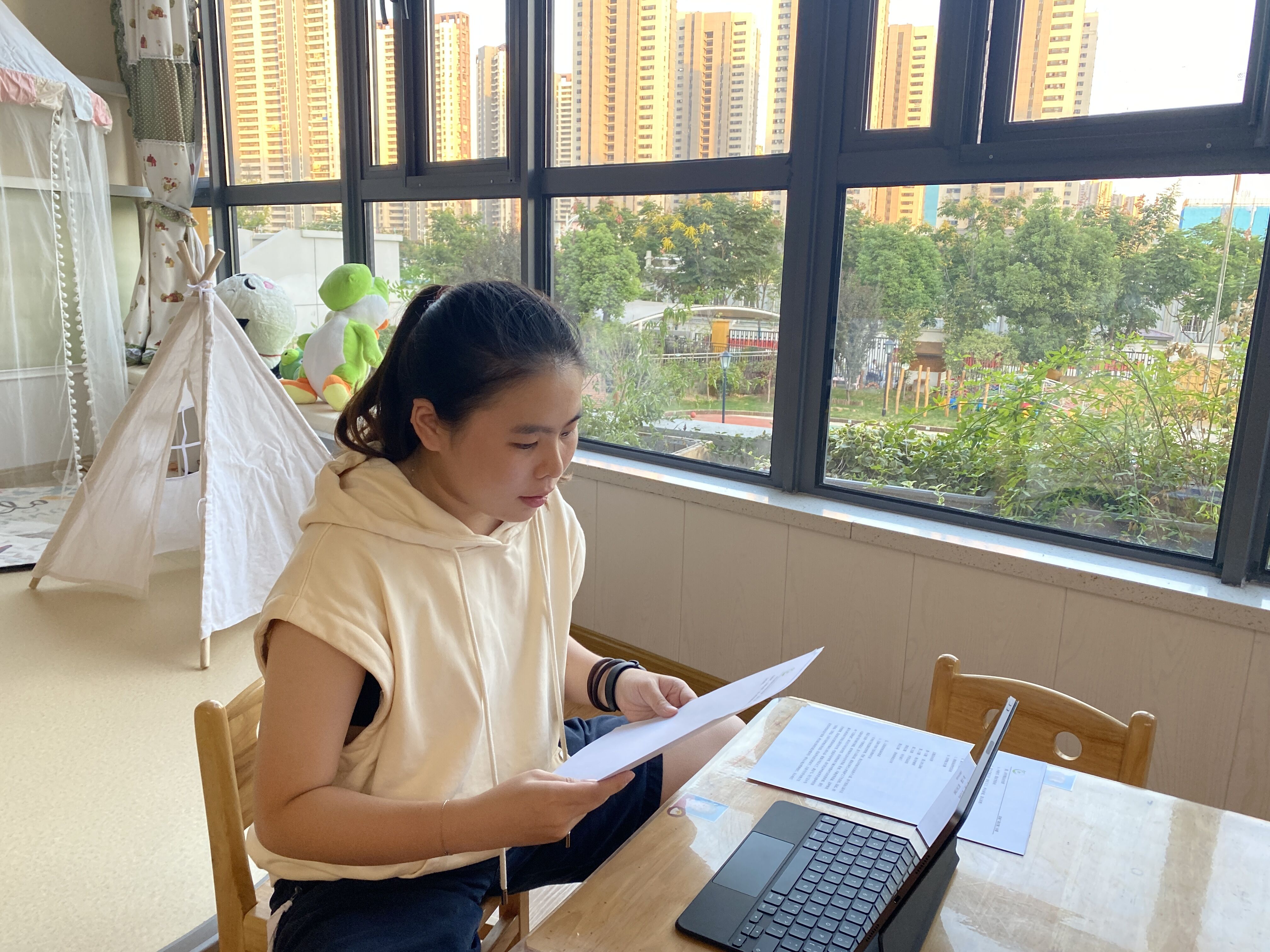 改（有批注）2021——2022年上学期线上家长会新闻稿_html_m356e89ce.jpg