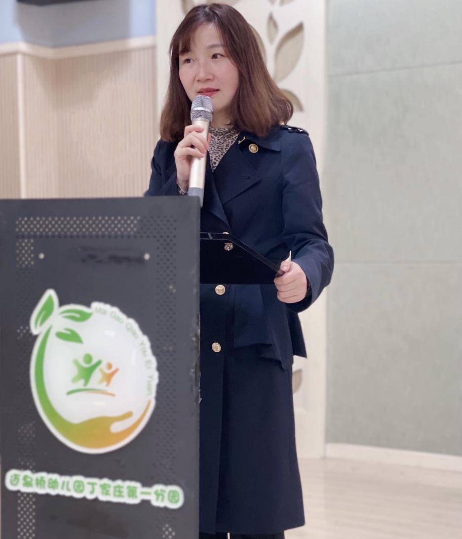 2021.10.25【生命迈幼·校园新闻】满园芬芳话教研 谱写栖霞新诗篇（微信版）_html_43d4caa0.jpg