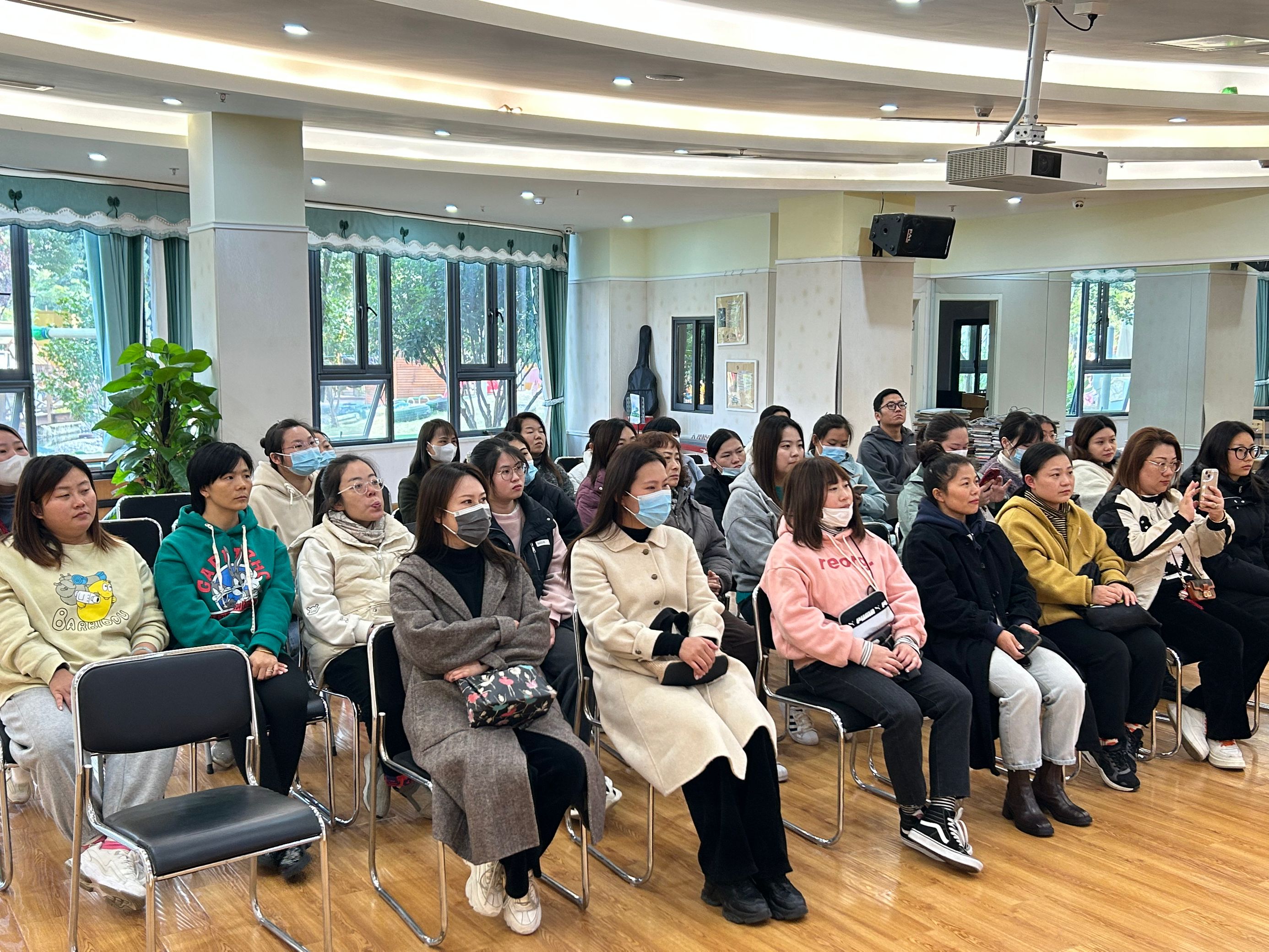 保护牙齿--家长讲座_html_75c37668.jpg