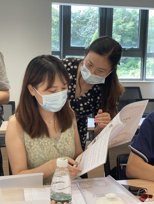 2021.9.3【生命迈幼】严把防疫关，安全迎开学 _html_6e847b88.jpg