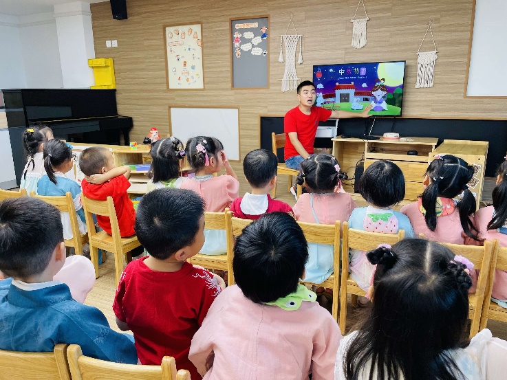 生命迈幼&middot;安全第一 安全助中秋，平安度佳节_html_3e68f015.jpg