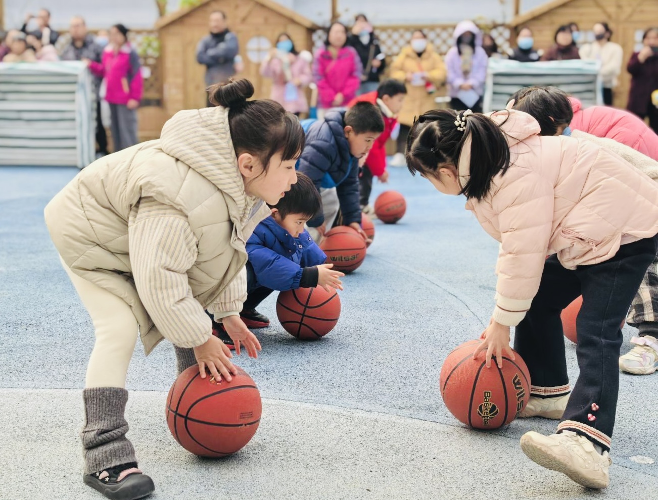 定稿【生命迈幼&middot;教学动态】以爱为桥 见证绽放——记迈幼嘉誉山分园家长半日开放活动_html_m212c406b.jpg