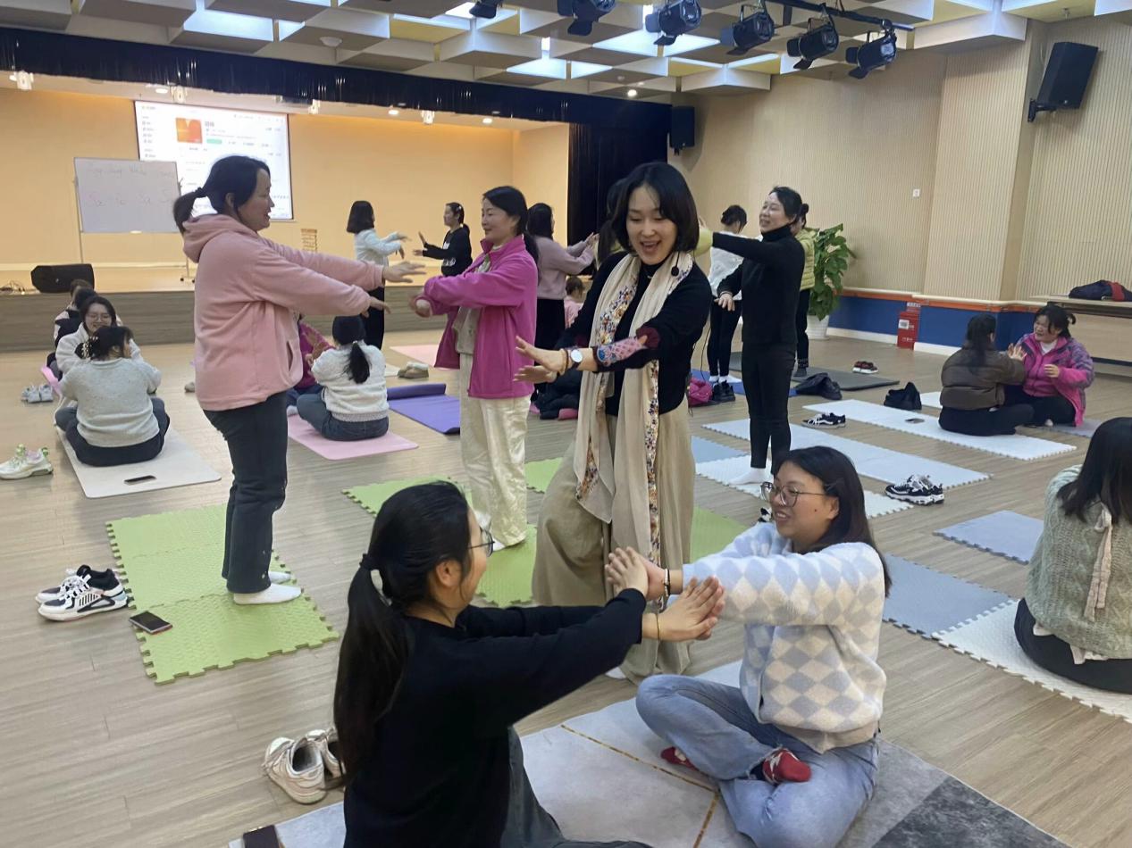 【生命迈幼·工会活动】关注心理健康 预防心灵感冒 ——迈皋桥幼儿园工会活动_html_m2b1f4100.jpg