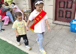 【年级组动态】祥和园区“大手拉小手，我们共成长”——大班年级组活动_html_m294f436d.jpg